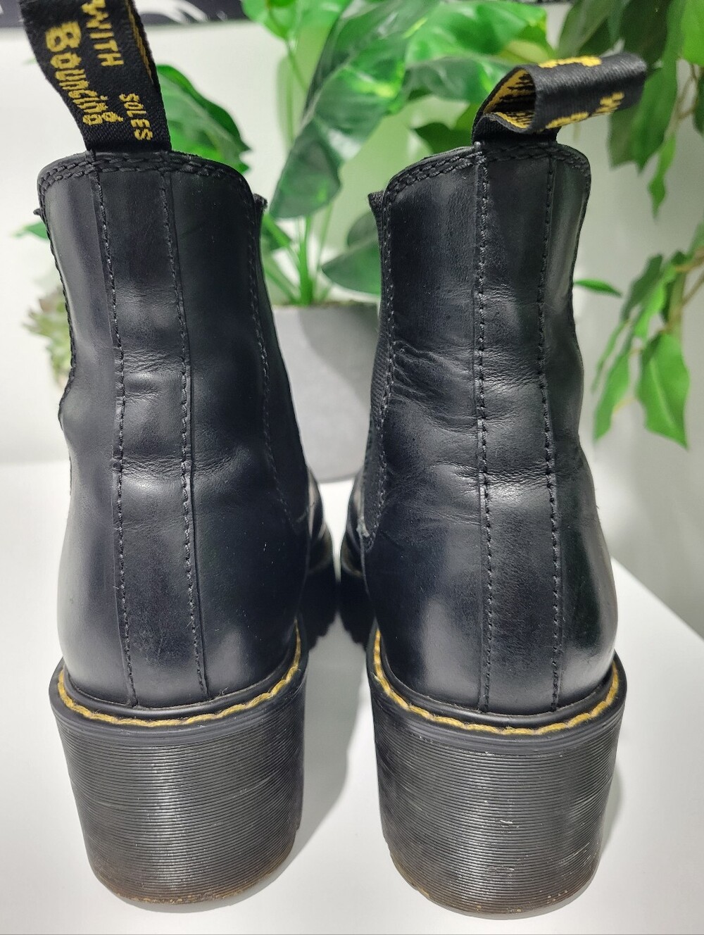 Dr. Martens | Rometty Wyoming Leather Platform Chelsea Boots (7) - Picture 5 of 9